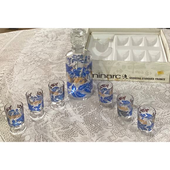 MCM Luminarc France Blue Gold Leaves Decanter 6 Footed Liqueur Aperitif Glasses - Picture 1 of 9